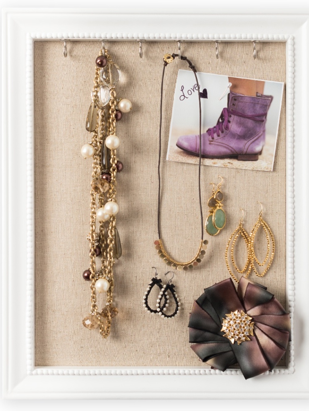 Hives & Honey Medium Pinboard Jewelry Frame White